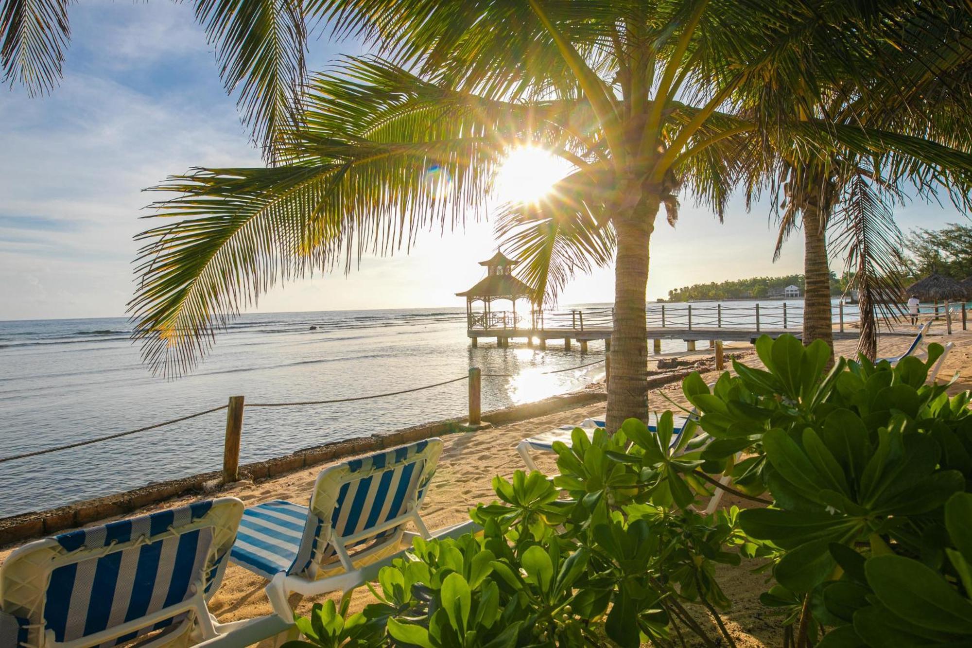 Catalonia Montego Bay Hotel Екстериор снимка