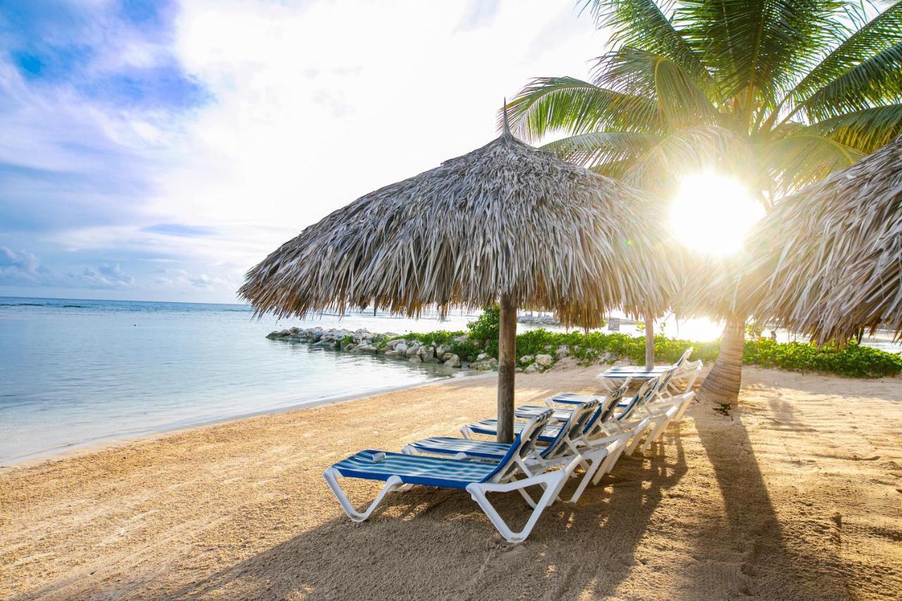 Catalonia Montego Bay Hotel Екстериор снимка