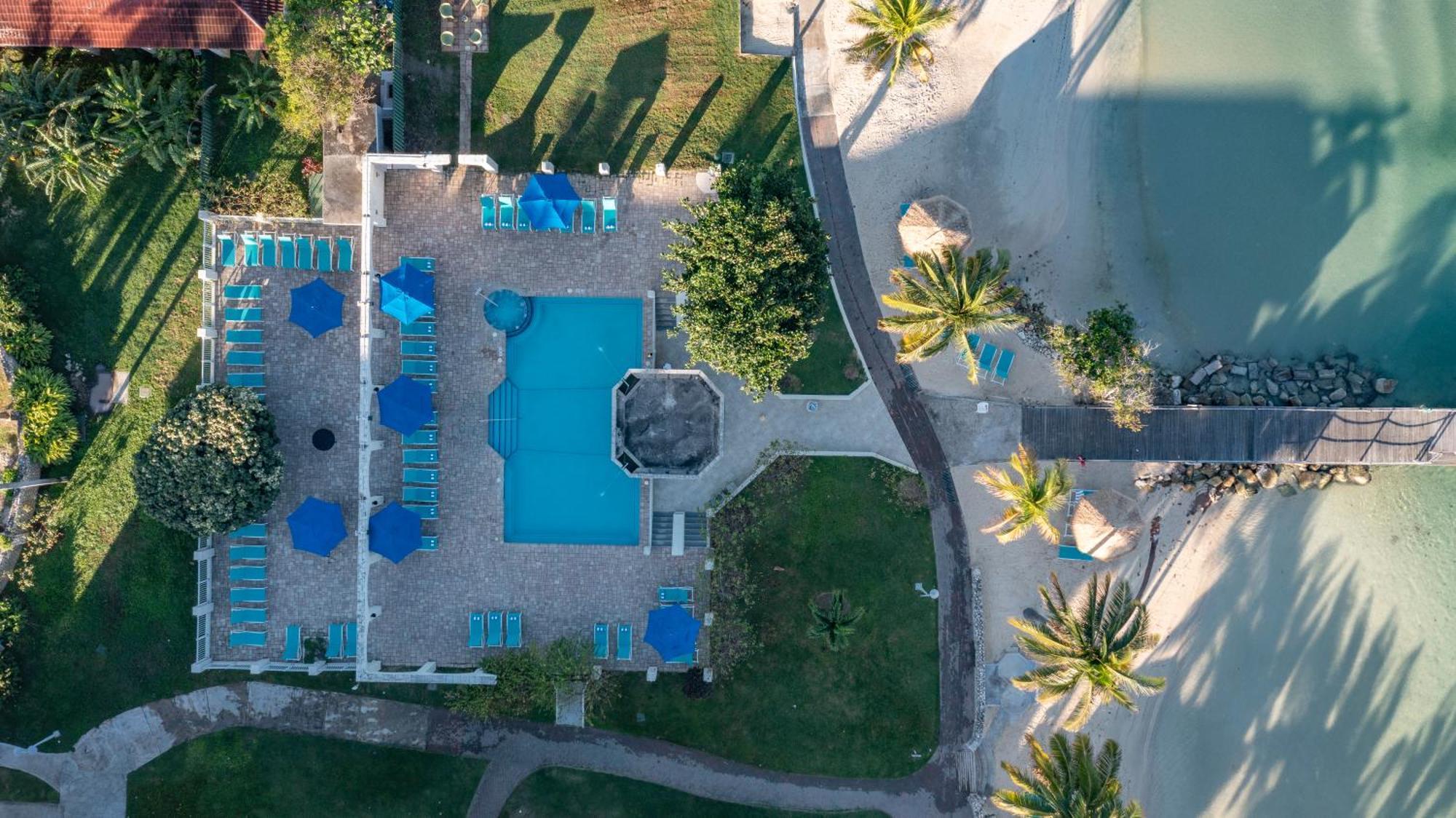 Catalonia Montego Bay Hotel Екстериор снимка