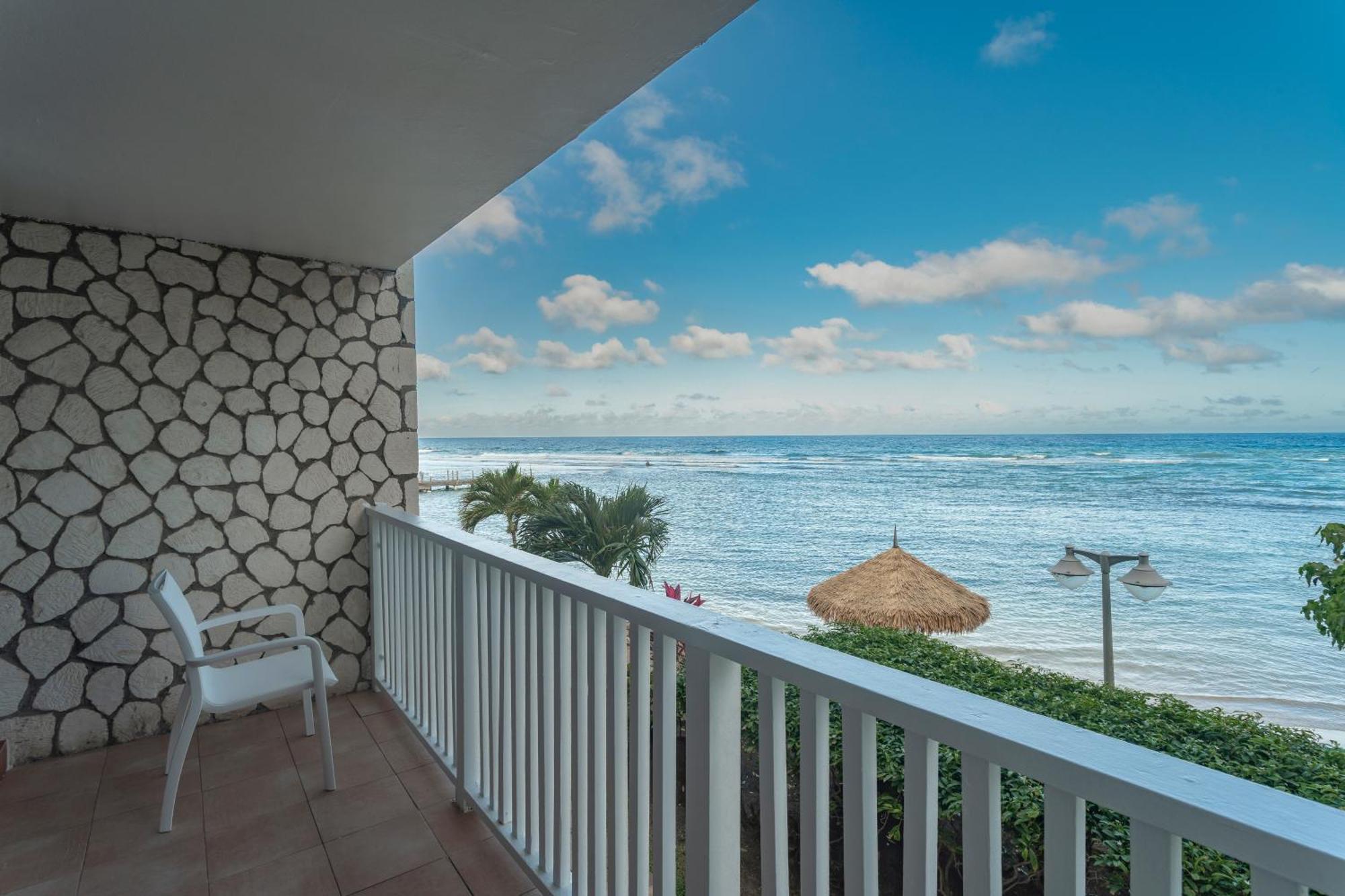 Catalonia Montego Bay Hotel Екстериор снимка